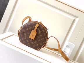 Bolsa Boite Chapeau Souple Mini LV