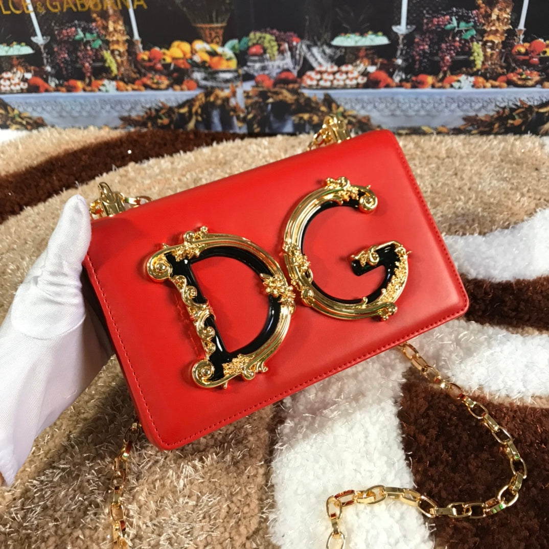 DG Girls shoulder bag